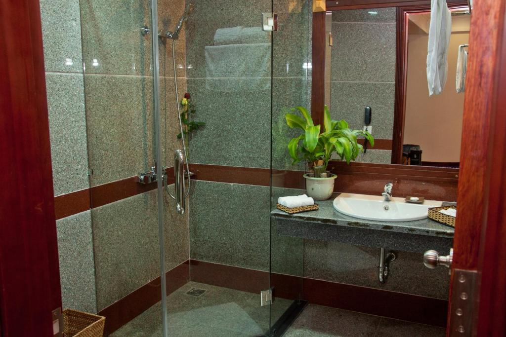 Dlgl - Dung Quat Hotel Quang Ngai Room photo